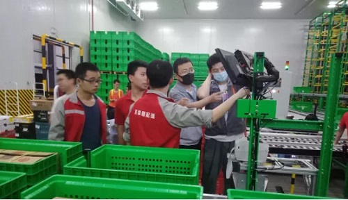 LETOU乐投首个生鲜项目完善收官，，，，，，百果园武汉自动化立体库项目乐成验收 -公司新闻-LETOU乐投智能